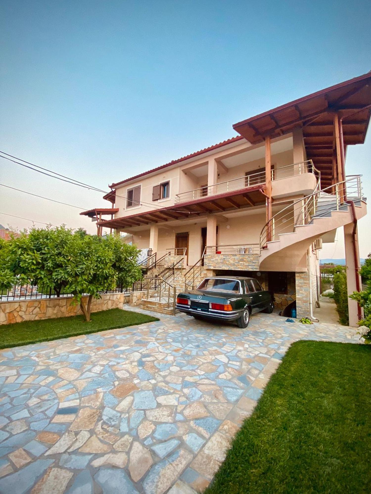 Villa Berat Extérieur photo